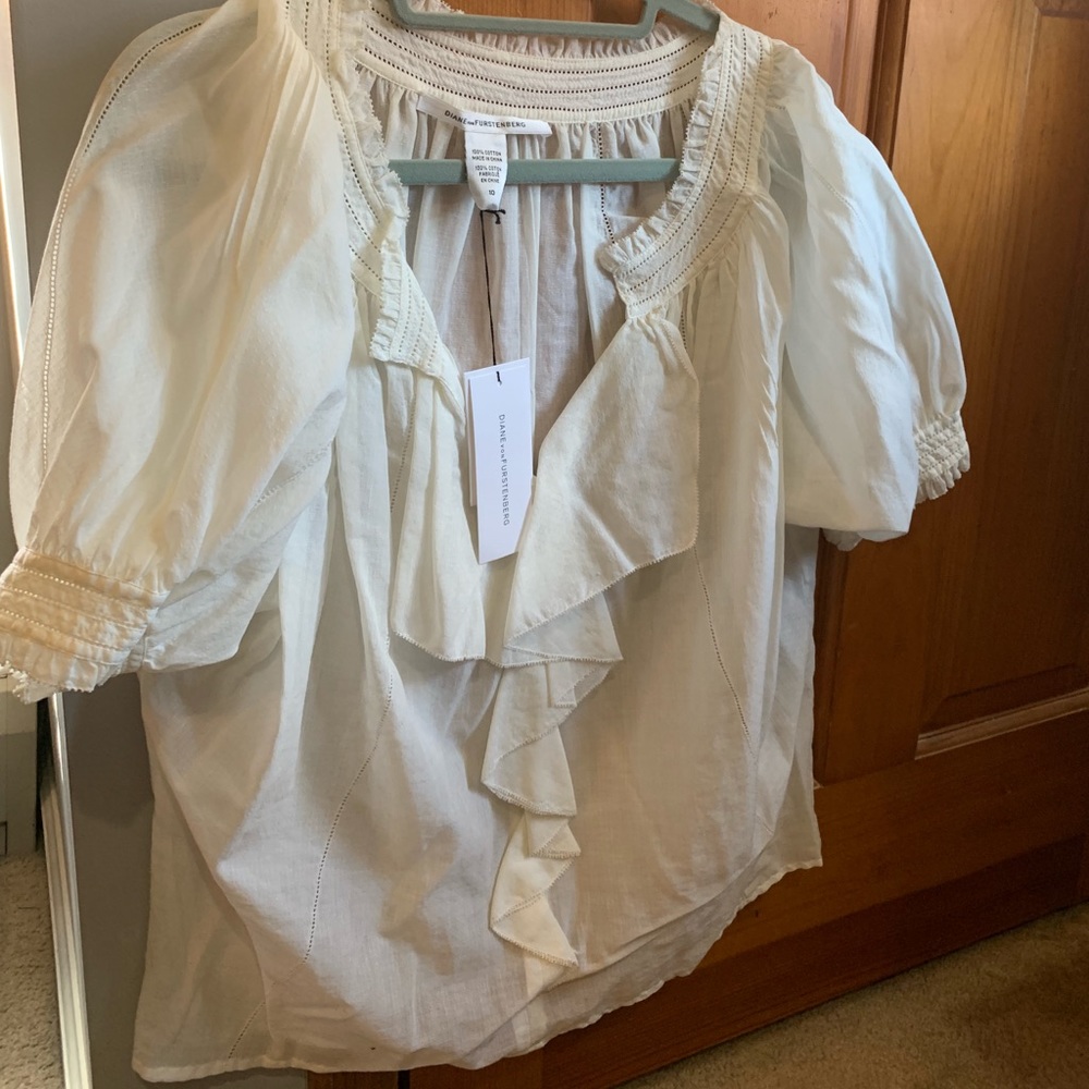 Diane von Furstenberg cream top